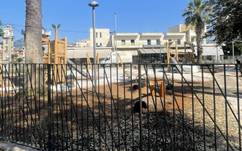 Δήμος Τριφυλίας: Απαγόρευση χρήσης της παιδικής  χαράς στην κεντρική πλατεία Φιλιατρών