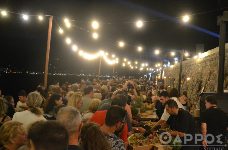 Καλαμάτα: Το «Χιλιόμετρο» πλημμύρισε από κόσμο και γεύσεις