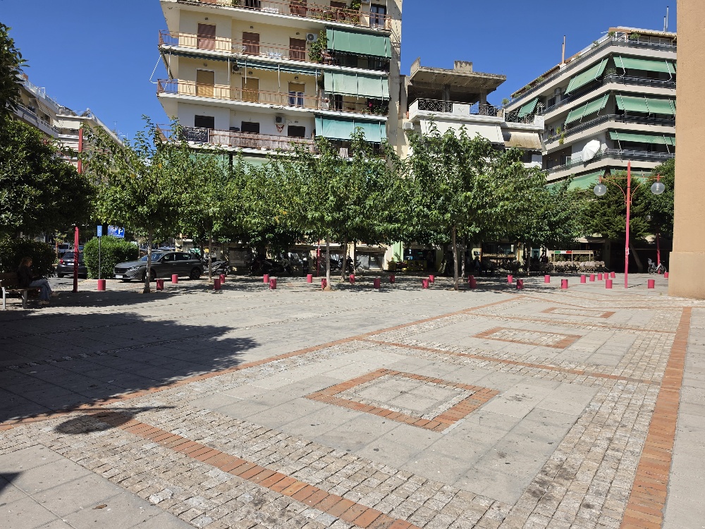Η πλατεία των Ταξιαρχών και οι αναπλάσεις…