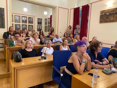 Σύσκεψη Θανάση Βασιλόπουλου με τους διευθυντές των σχολείων εν όψει της υποδοχής των μαθητών
