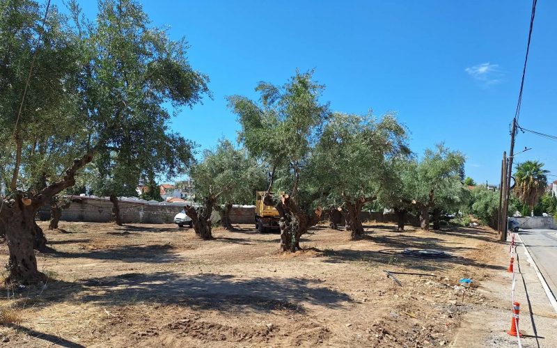 Διαμορφώνεται ο χώρος στάθμευσης στην Αγία Παρασκευή