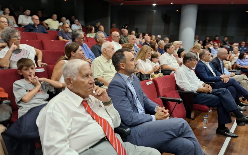 Ο Γιώργος Κουτσούλης και το Δημοτικό Συμβούλιο των σεισμών