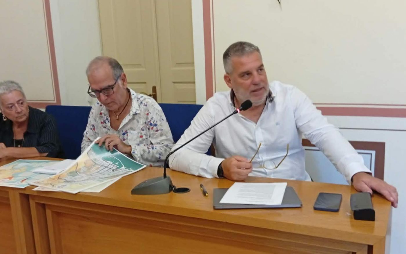Επιτροπή Τουριστικής Προβολής και Ανάπτυξης: Ενημέρωση για τις τουριστικές δράσεις και τα σχέδια του Δήμου Καλαμάτας