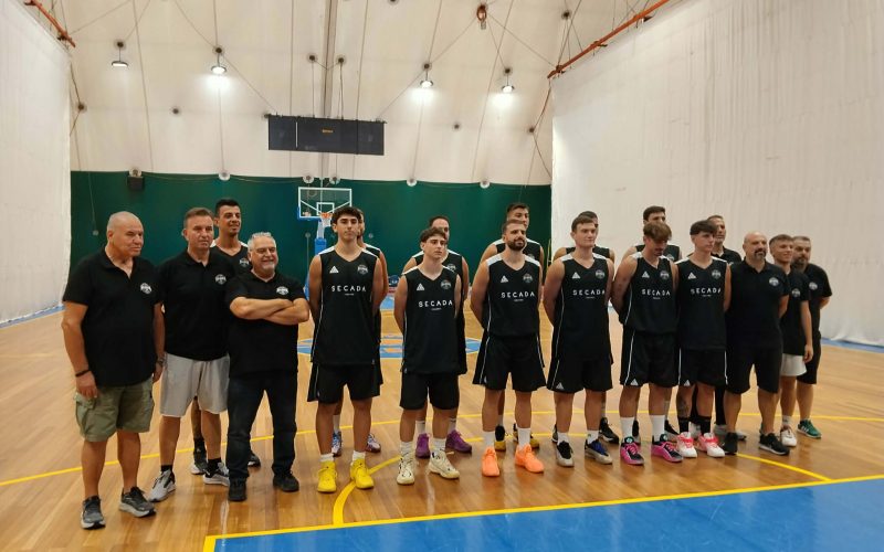 Καλαμάτα Βasket: Έγινε χθες ο αγιασμός, θέλει να σταθεροποιηθεί στη Νational League 2
