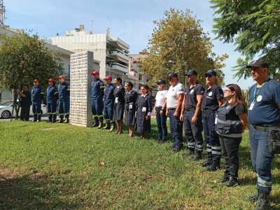 Η Καλαμάτα τιμά τους νεκρούς των σεισμών, θυμάται, εκπαιδεύεται για να είναι ανθεκτική