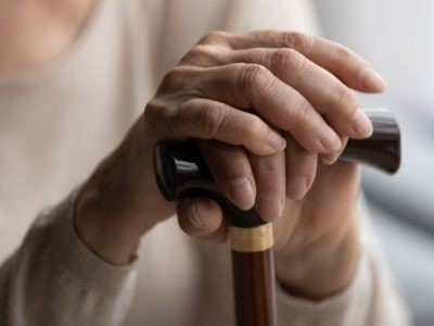 Ληστεία σε διαμέρισμα στην Καλαμάτα: Τραυμάτισε 73χρονη στην προσπάθειά του να διαφύγει