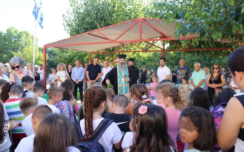 Στον αγιασμό σχολείων ο δήμαρχος Γιώργος Αθανασόπουλος