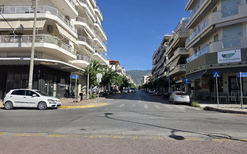 Φαρών: Ο δρόμος με τις δύο όψεις