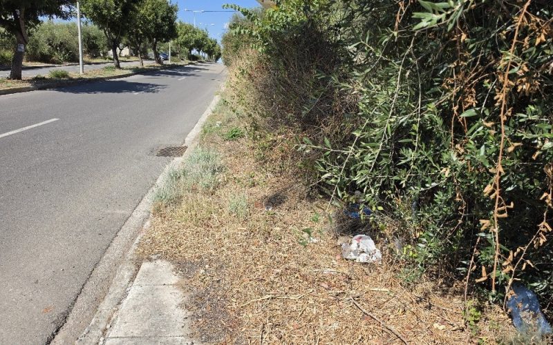 Πέρασαν μήνες… πέρασαν χρόνια…  αλλά τσιμέντα δεν είδαμε ακόμα
