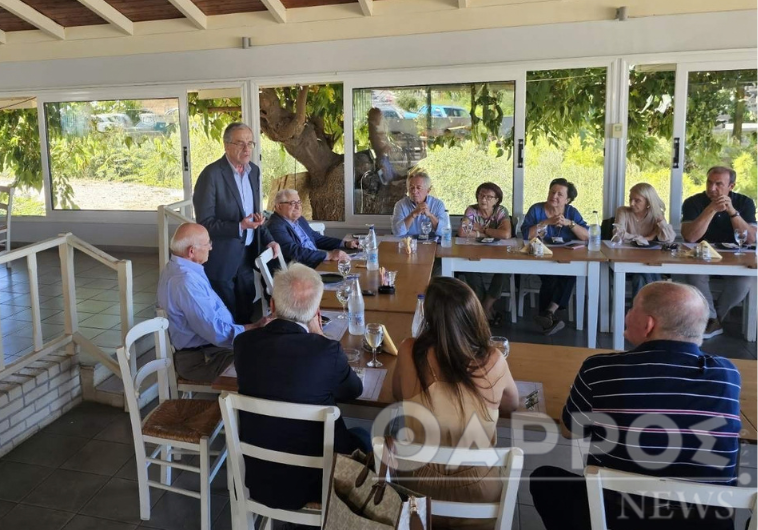 Στην Κυπαρισσία χθες για γεύμα με φίλους ο Αντώνης Σαμαράς