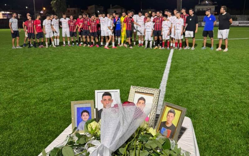 Έπαιξαν στους Γαργαλιάνους για τον Στράτη, τον Θανάση, τον Γιάννη και τον Βασιλάκη