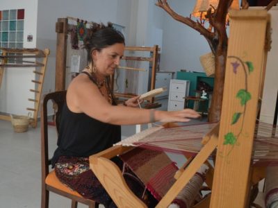 Στρατηγούλα Χειλά: «Η υφαντική είναι για μένα η πύλη που οδηγεί σε έναν ιδανικό κόσμο»