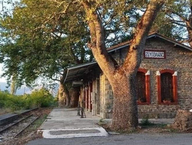 Και ξαφνικά… μετρούν τα τετραγωνικά του ΟΣΕ στο Ζευγολατιό