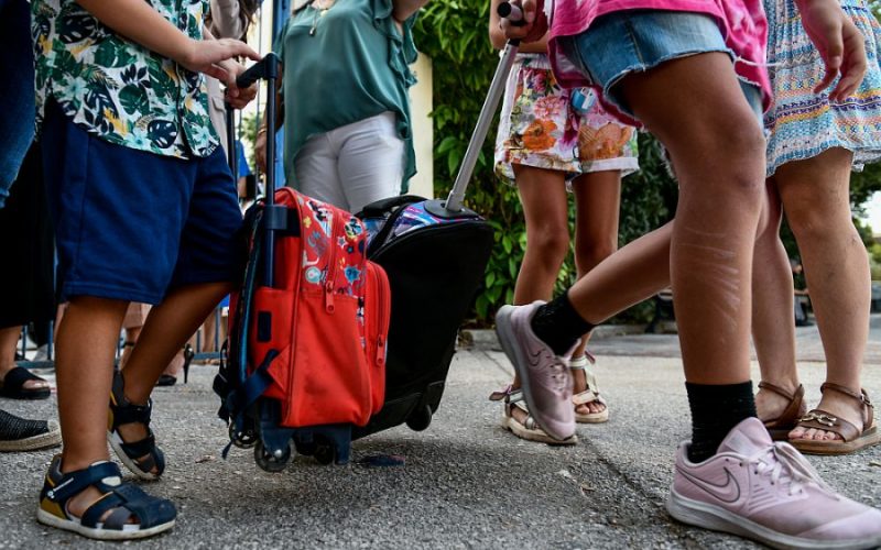 ΥΠΕΘΑ: Σχολικές εκδρομές με γνώμονα την ασφάλεια