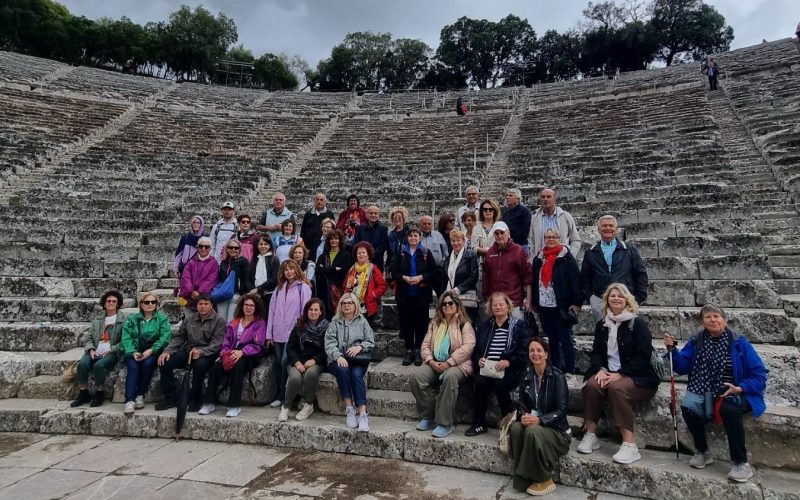 Οι φυσιολάτρες του «Ευκλή» ξεναγήθηκαν στην Αρχαία Επίδαυρο