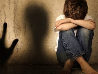Στη φυλακή ζευγάρι καταδικασμένο  για γενετήσιες πράξεις με ανήλικο