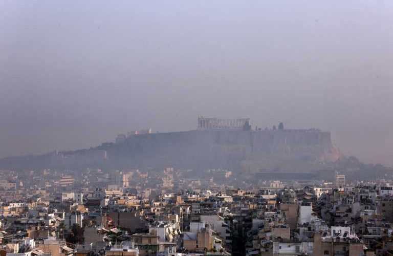 Ανάμεσα στις πιο επιβαρυμένες της Ευρώπης με ατμοσφαιρική ρύπανση η Καλαμάτα