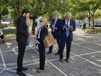 «Μπλόκο» των δικηγόρων στον έλεγχο  στην είσοδο του Δικαστικού Μεγάρου Καλαμάτας