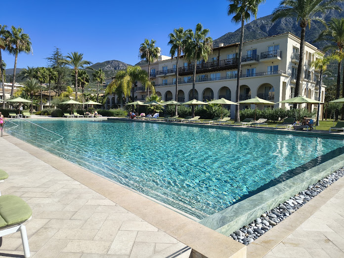 Grecotel Filoxenia Kalamata: Σε νέα εποχή  το ιστορικό ξενοδοχείο της παραλίας