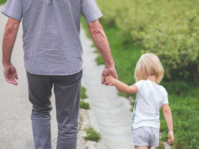 «Μια αγκαλιά στον παππού και στη γιαγιά» στο 7ο Δημοτικό Σχολείο Καλαμάτας