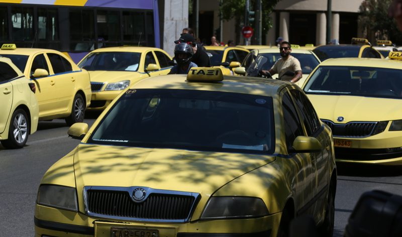 Έμεινε από αμάξι ο δήμαρχος στην Αθήνα